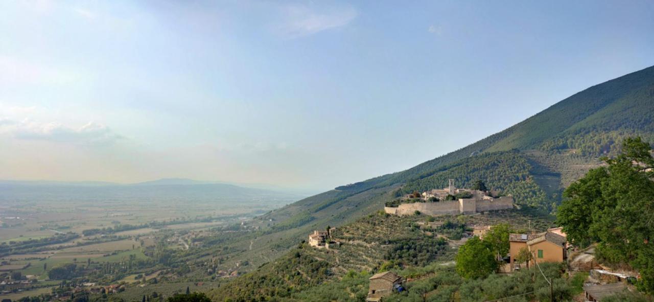 Il Castello Di Campello Aparthotel Campello sul Clitunno Ngoại thất bức ảnh