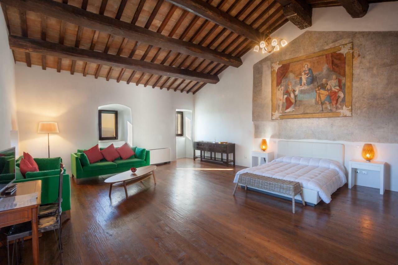 Il Castello Di Campello Aparthotel Campello sul Clitunno Ngoại thất bức ảnh