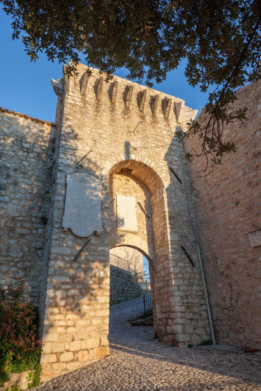 Il Castello Di Campello Aparthotel Campello sul Clitunno Ngoại thất bức ảnh